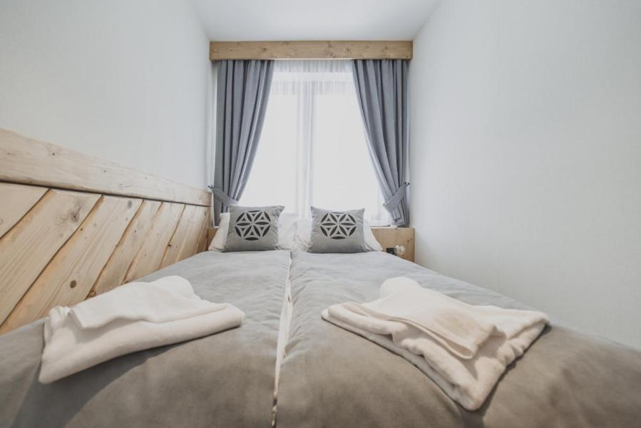 Apartment H900 *